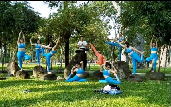 Sức khỏe, đời sống: Phòng Tập Luyện Thở Nauli - Thanh Lọc Nội Tạng.  Yoga%20(12)